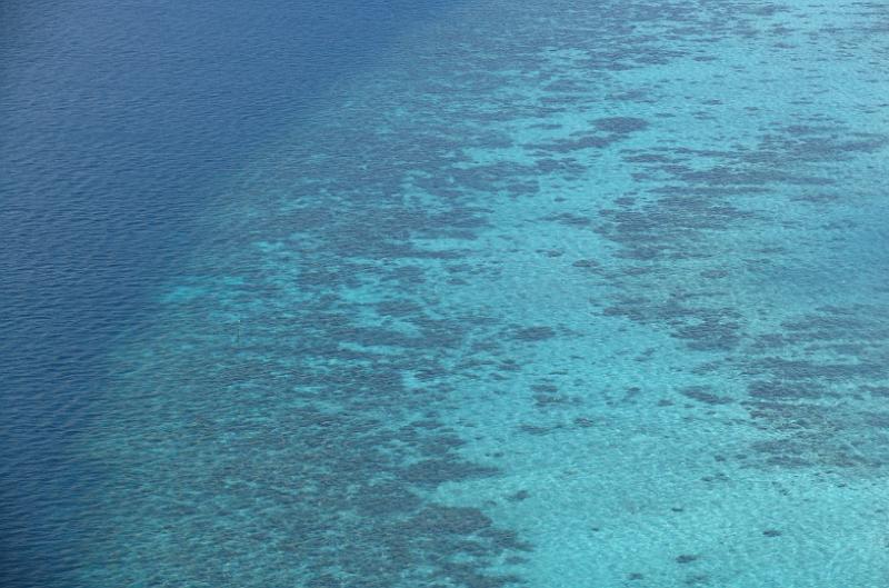 Maldives from the air (16).jpg